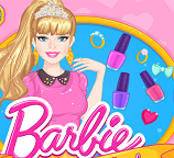 Барби посещает промо салон маникюра