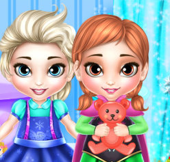 Малышки принцессы Эльза и Анна стирают игрушки